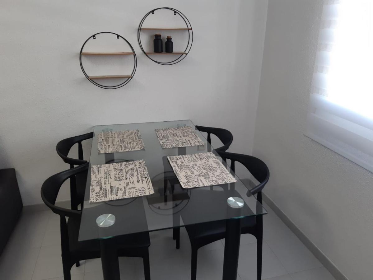 Lovely Apart 3 Minutes To The Beach Torrevieja Exteriör bild